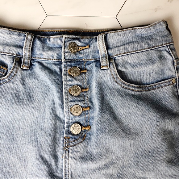 PacSun Button Up Light Wash Jean Mini Skirt - Picture 3 of 9